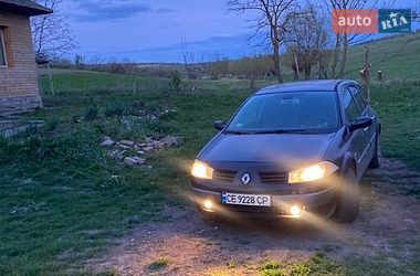 Хэтчбек Renault Megane 2004 в Кельменцах