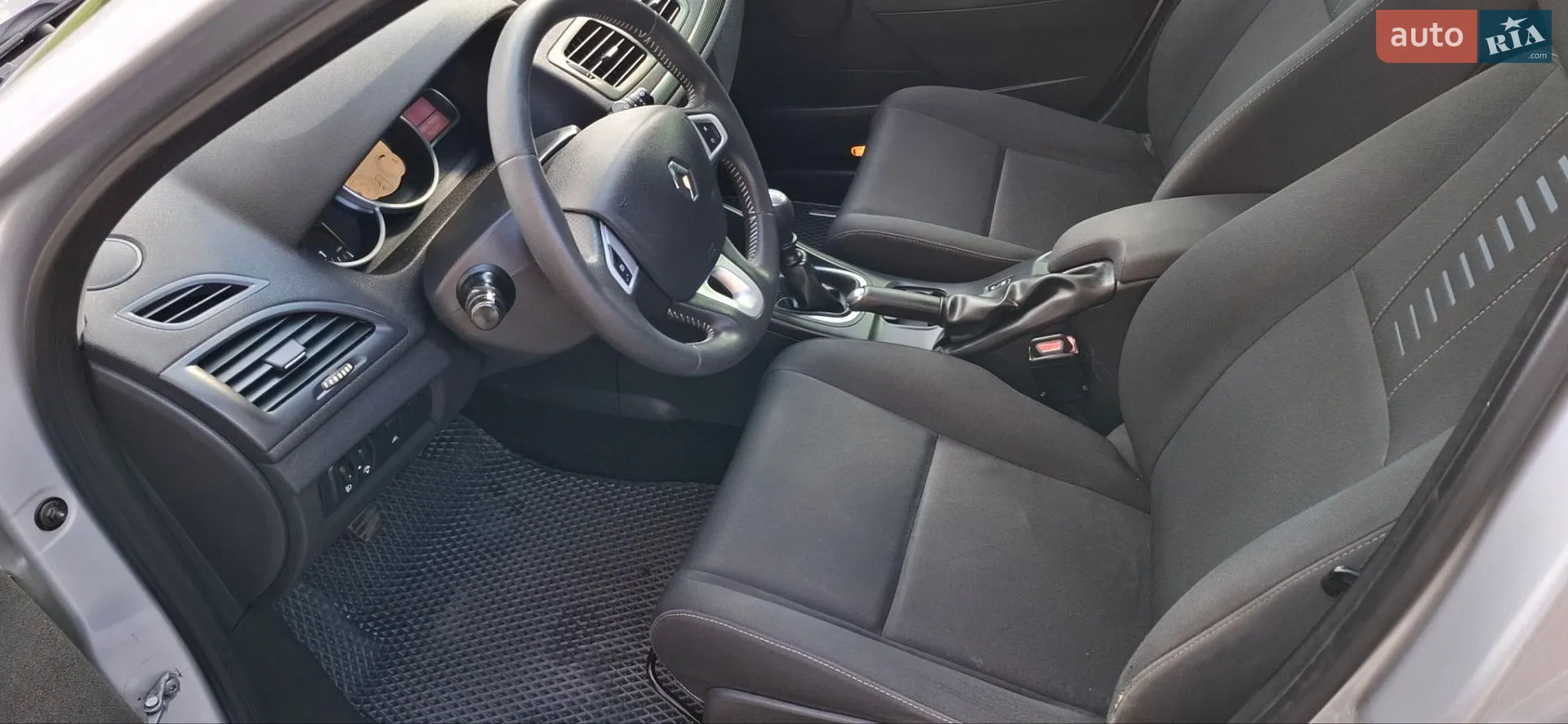 2010 Renault Megane - мініатюра 52