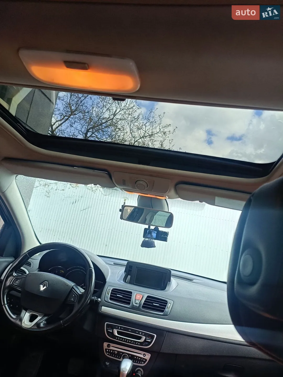 2010 Renault Megane - мініатюра 24