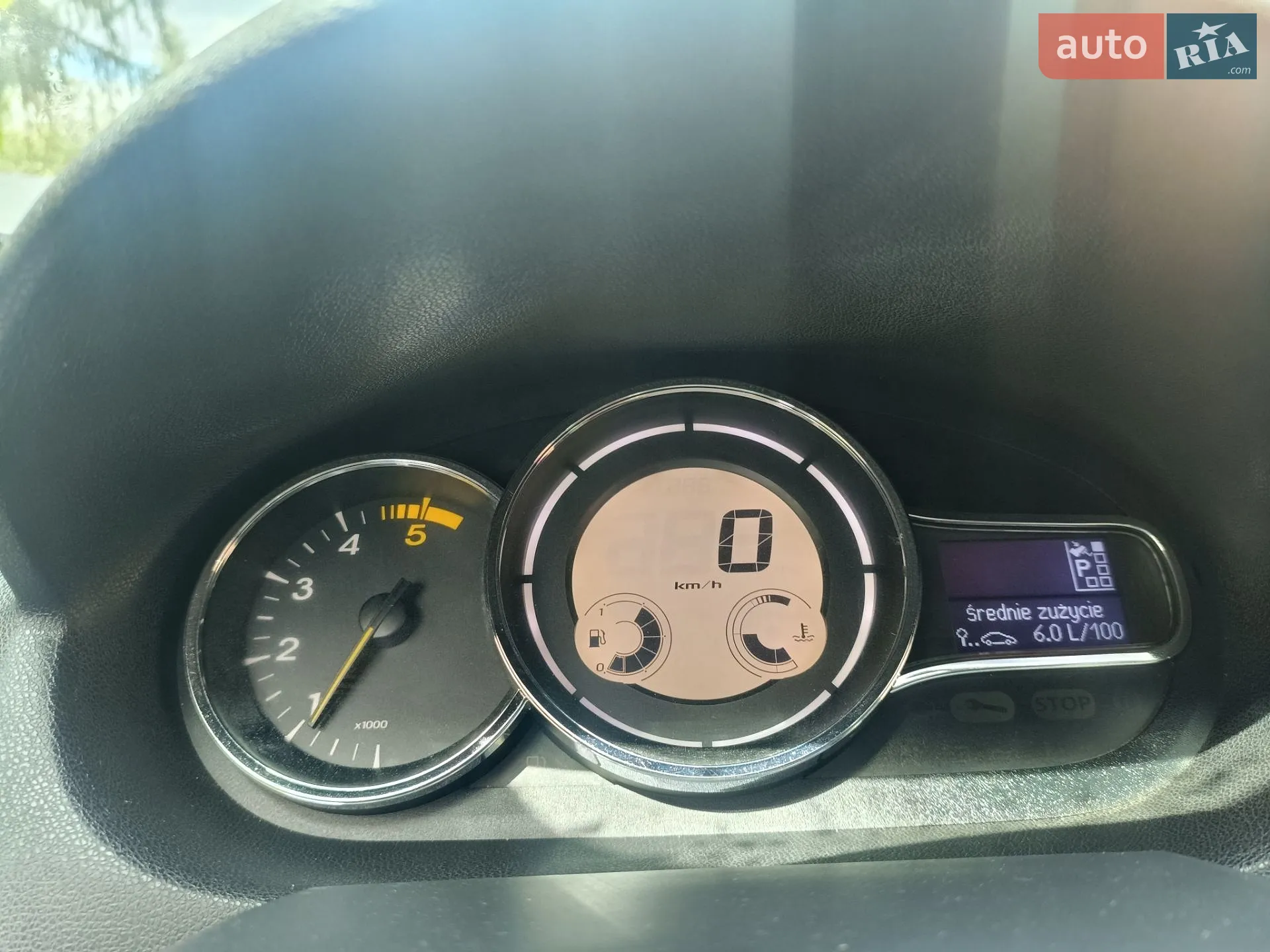 2010 Renault Megane - мініатюра 39