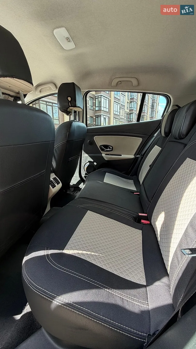 2014 Renault Megane - мініатюра 18