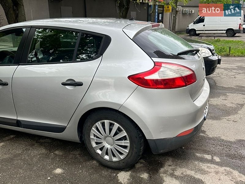 Хэтчбек Renault Megane 2010 в Ставище фото 11 Хэтчбек Renault Megane 2010 в Ставище