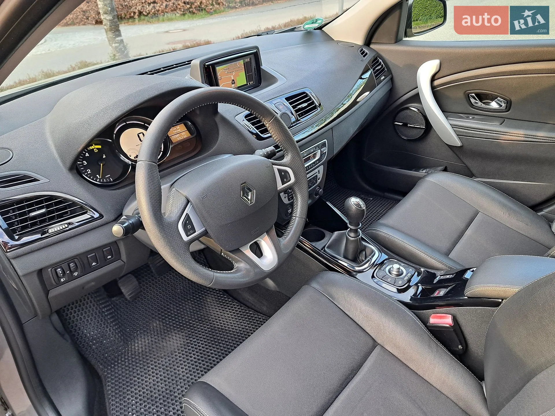 2012 Renault Megane - мініатюра 15