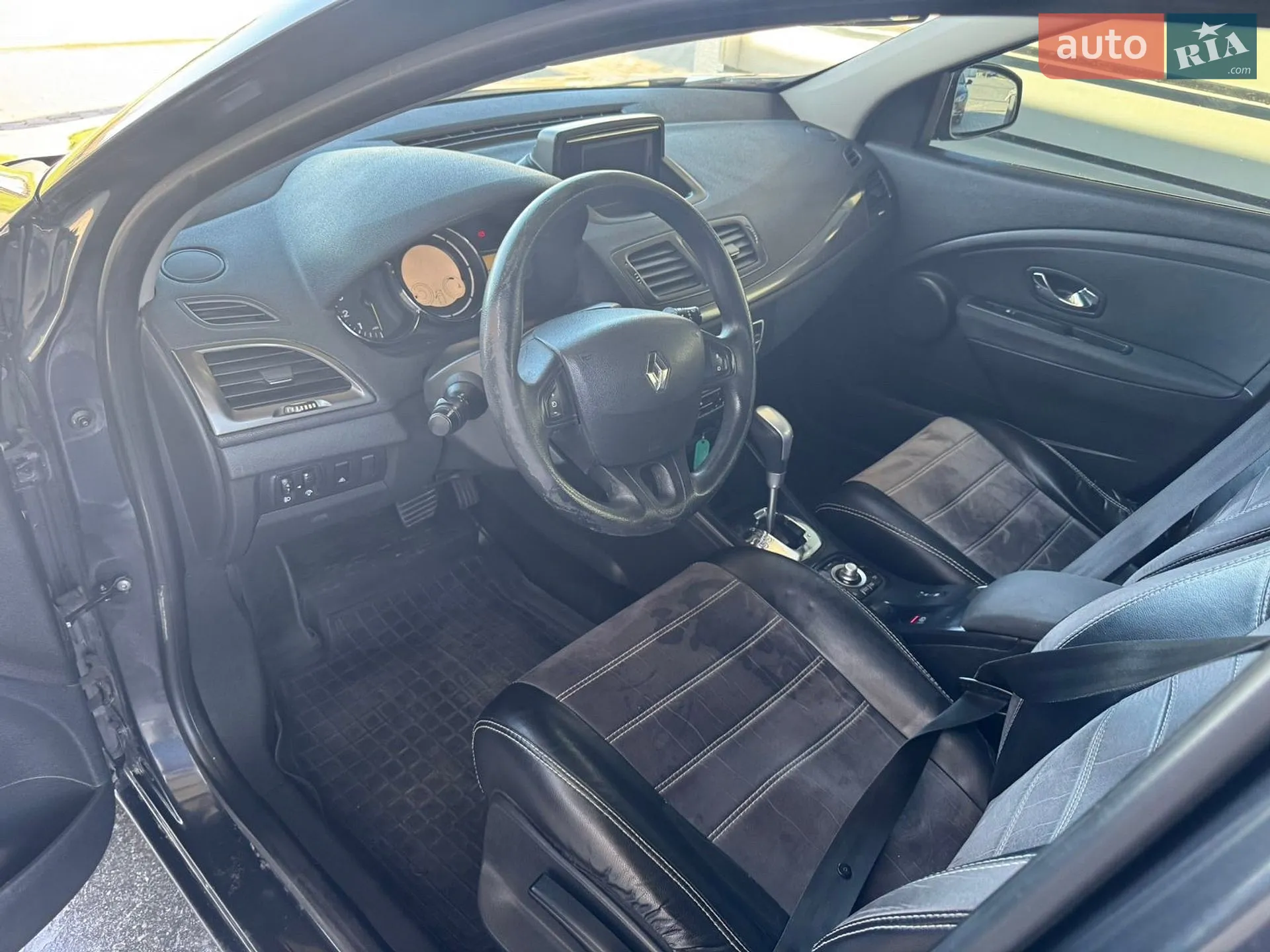 2012 Renault Megane - мініатюра 18