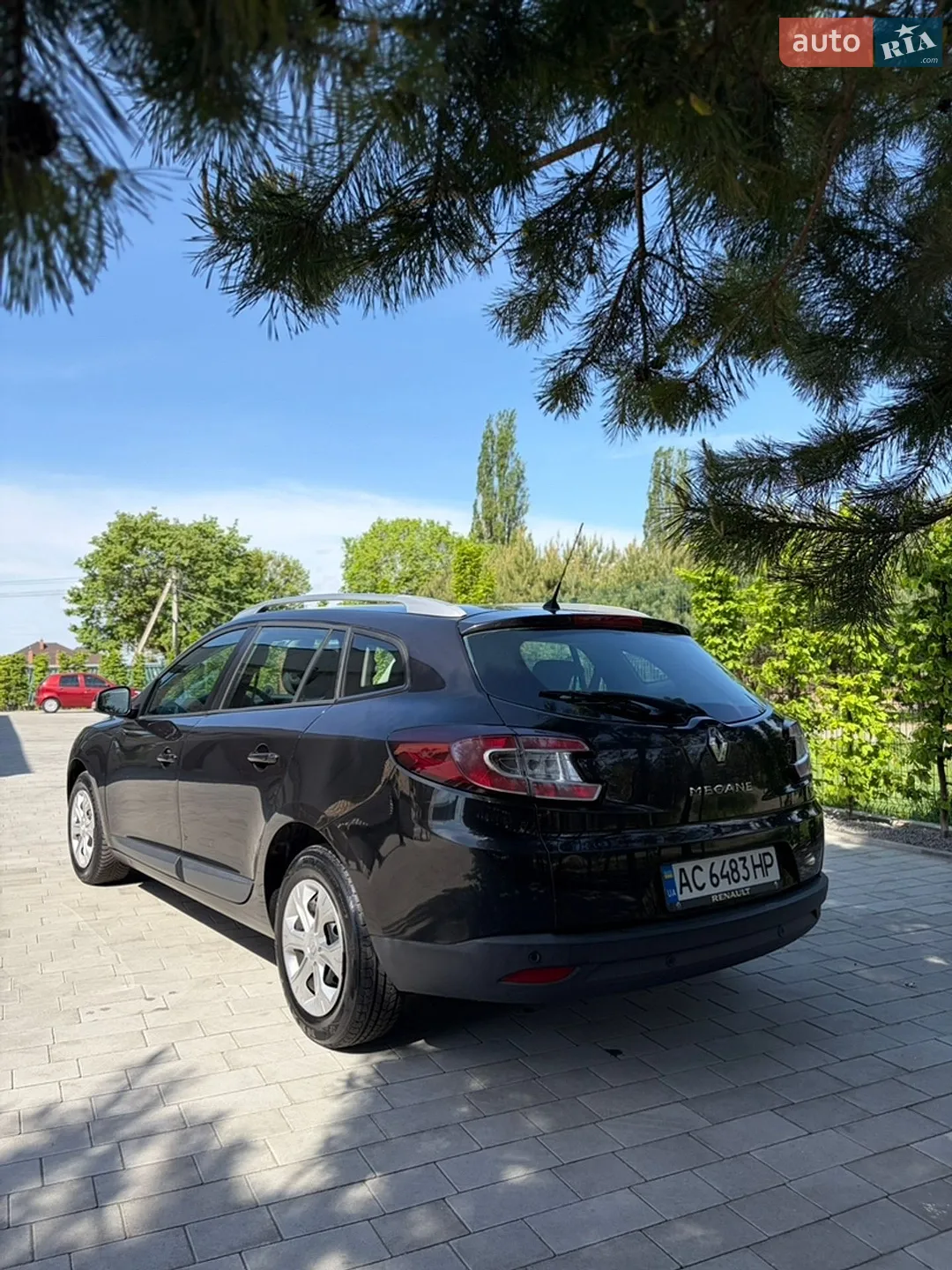 2010 Renault Megane - мініатюра 11