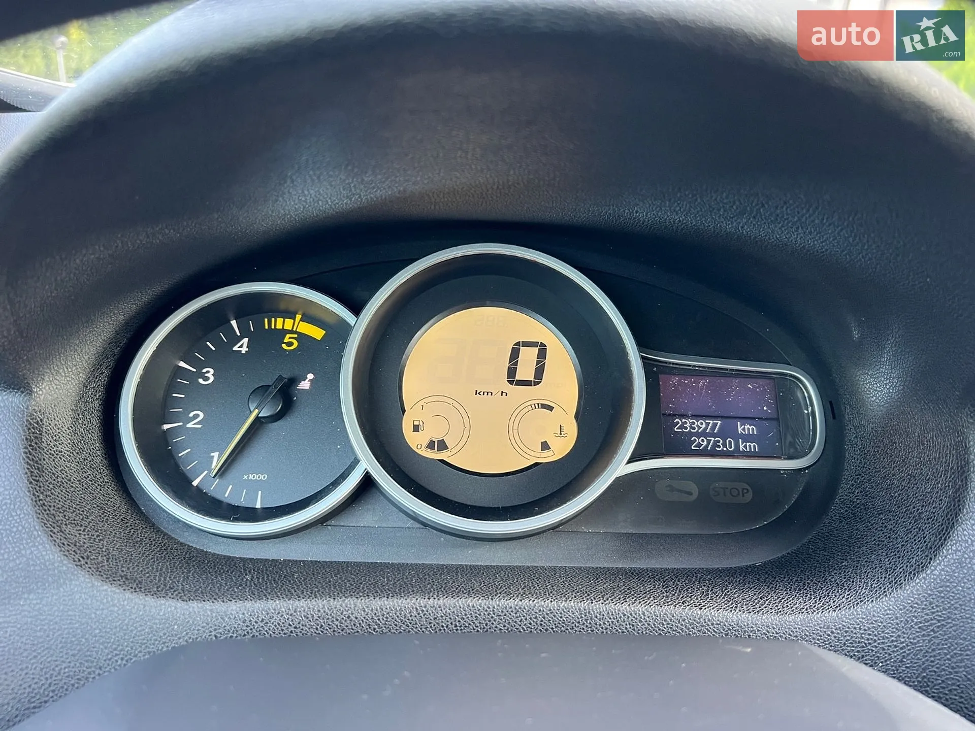 2010 Renault Megane - мініатюра 23