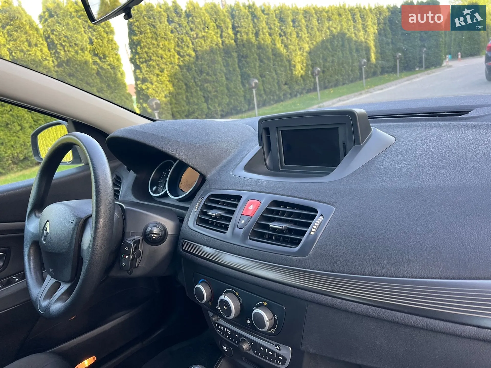2010 Renault Megane - мініатюра 32