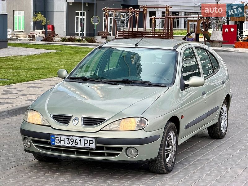 Хэтчбек Renault Megane 2001 в Одессе