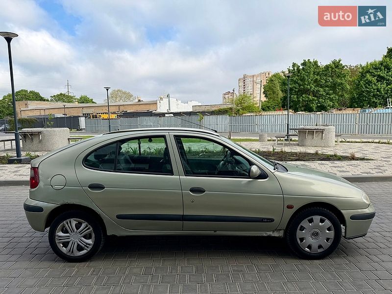 Хэтчбек Renault Megane 2001 в Одессе