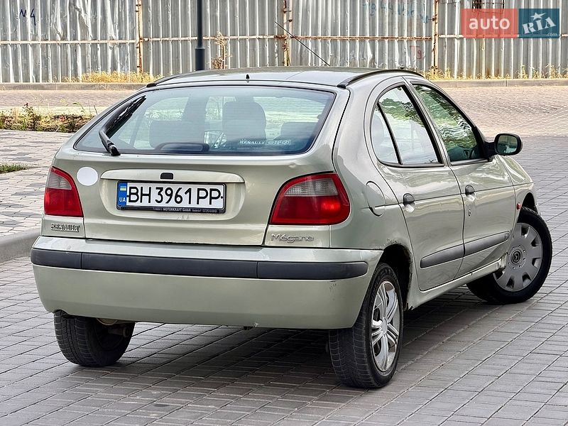 Хэтчбек Renault Megane 2001 в Одессе