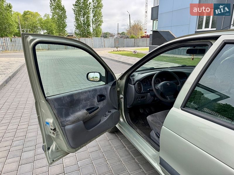 Хэтчбек Renault Megane 2001 в Одессе