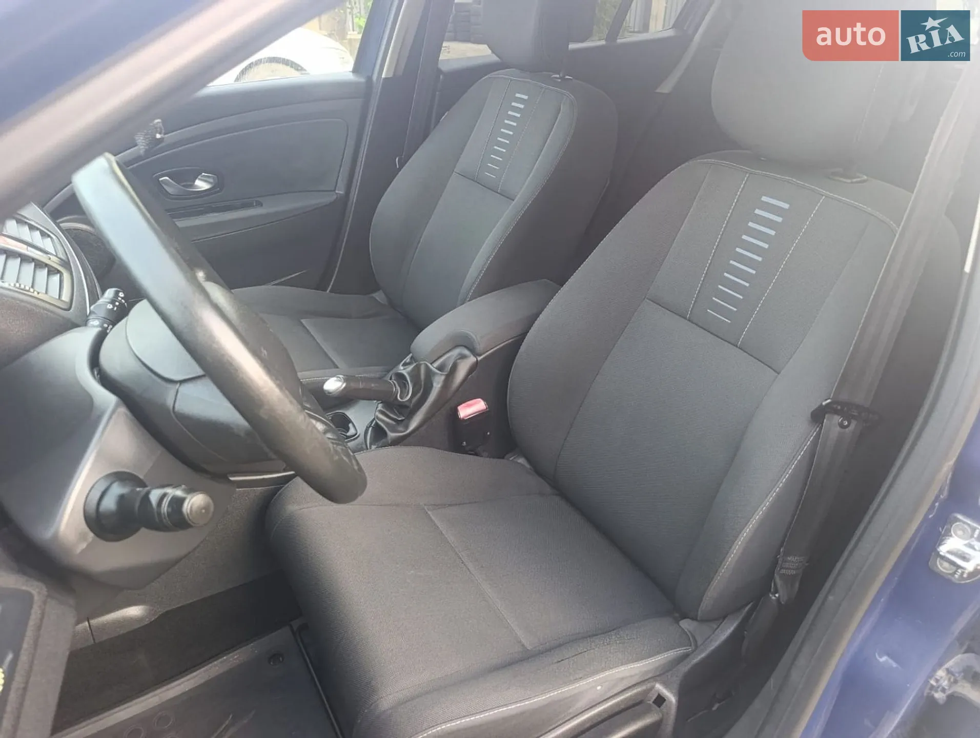 2011 Renault Megane - мініатюра 38