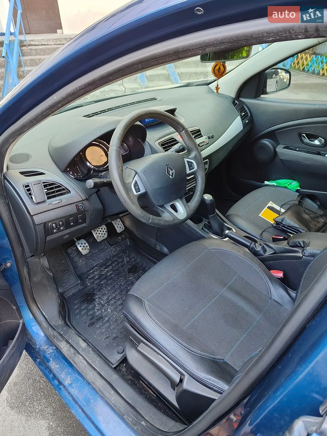 2011 Renault Megane - мініатюра 12