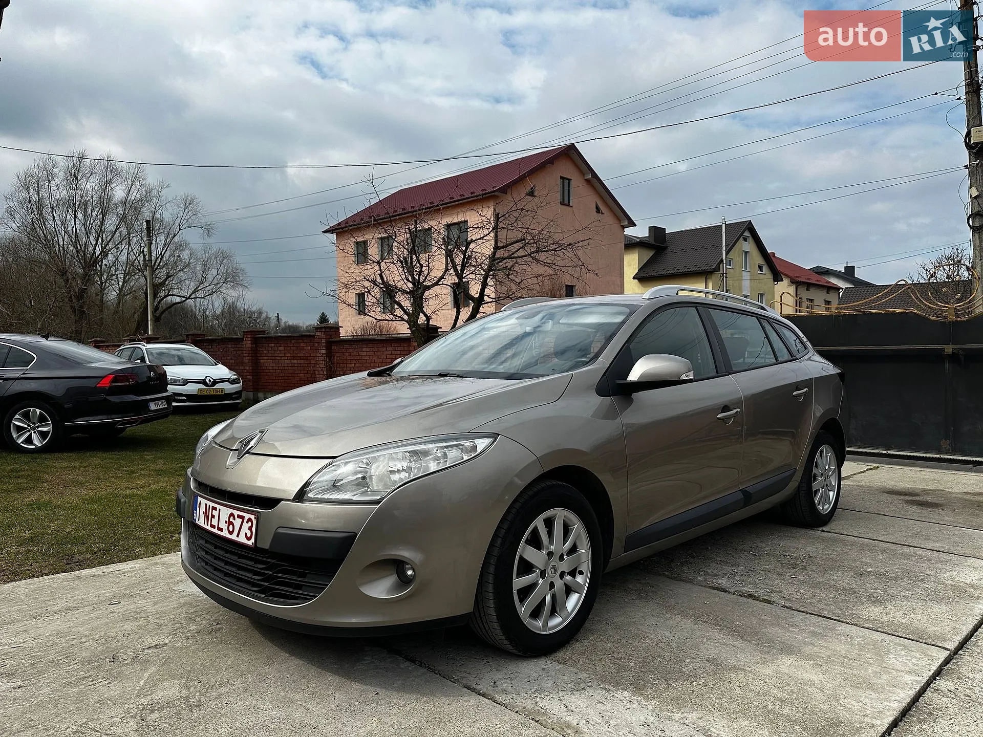 2010 Renault Megane - мініатюра 2
