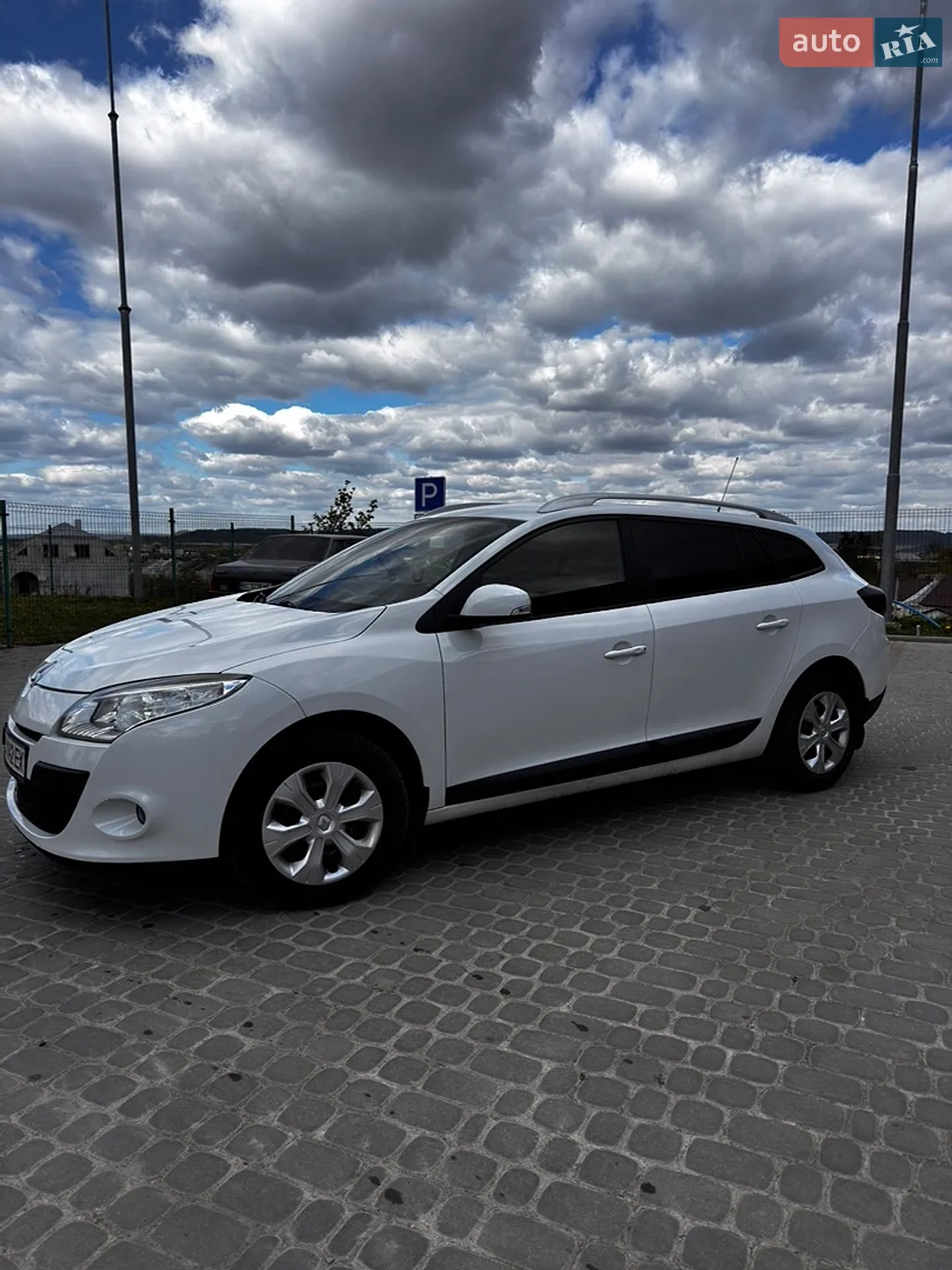 2010 Renault Megane - мініатюра 8