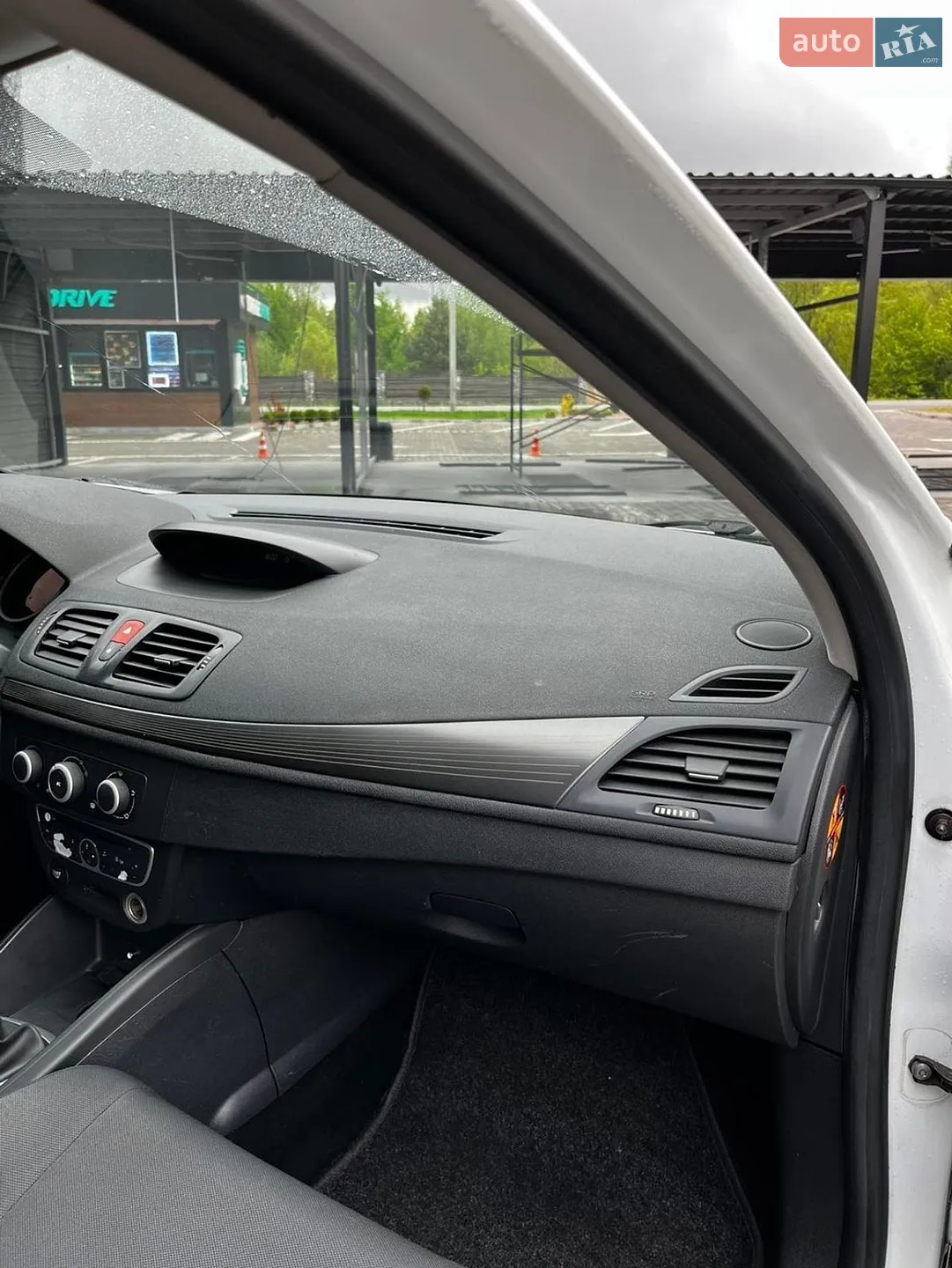 2010 Renault Megane - мініатюра 15