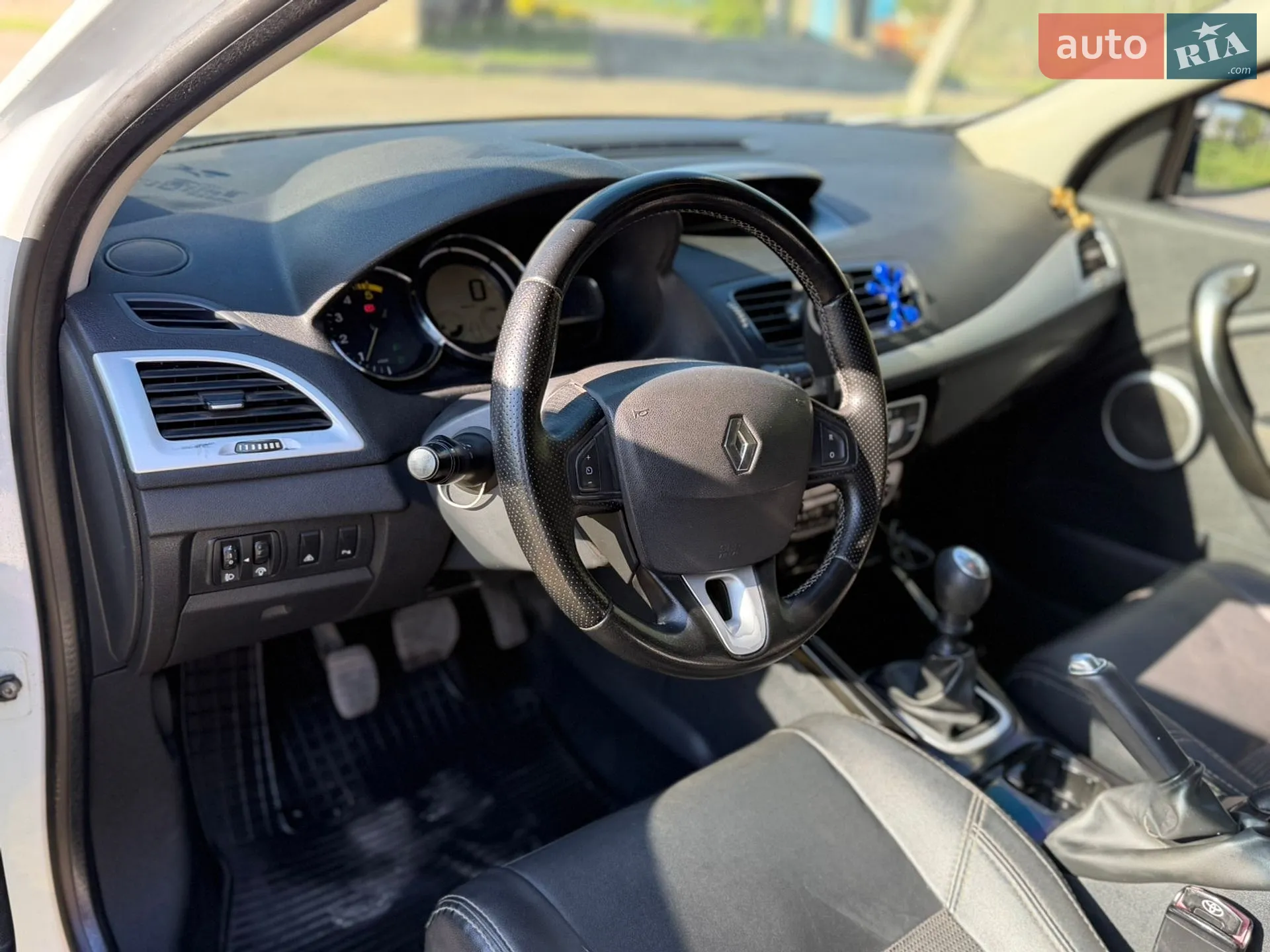 2010 Renault Megane - мініатюра 6