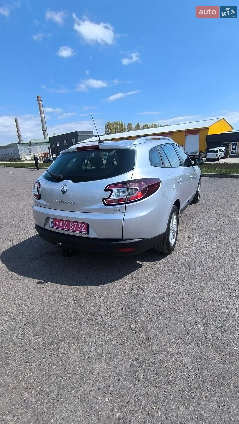 2011 Renault Megane - мініатюра 18