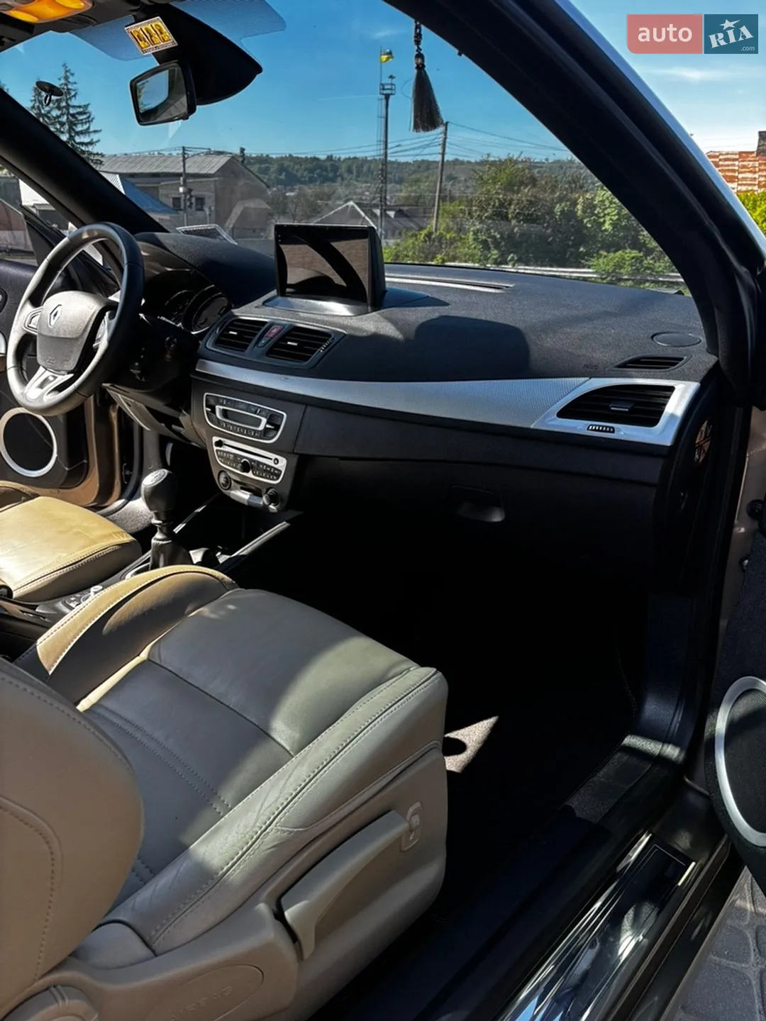2010 Renault Megane - мініатюра 20