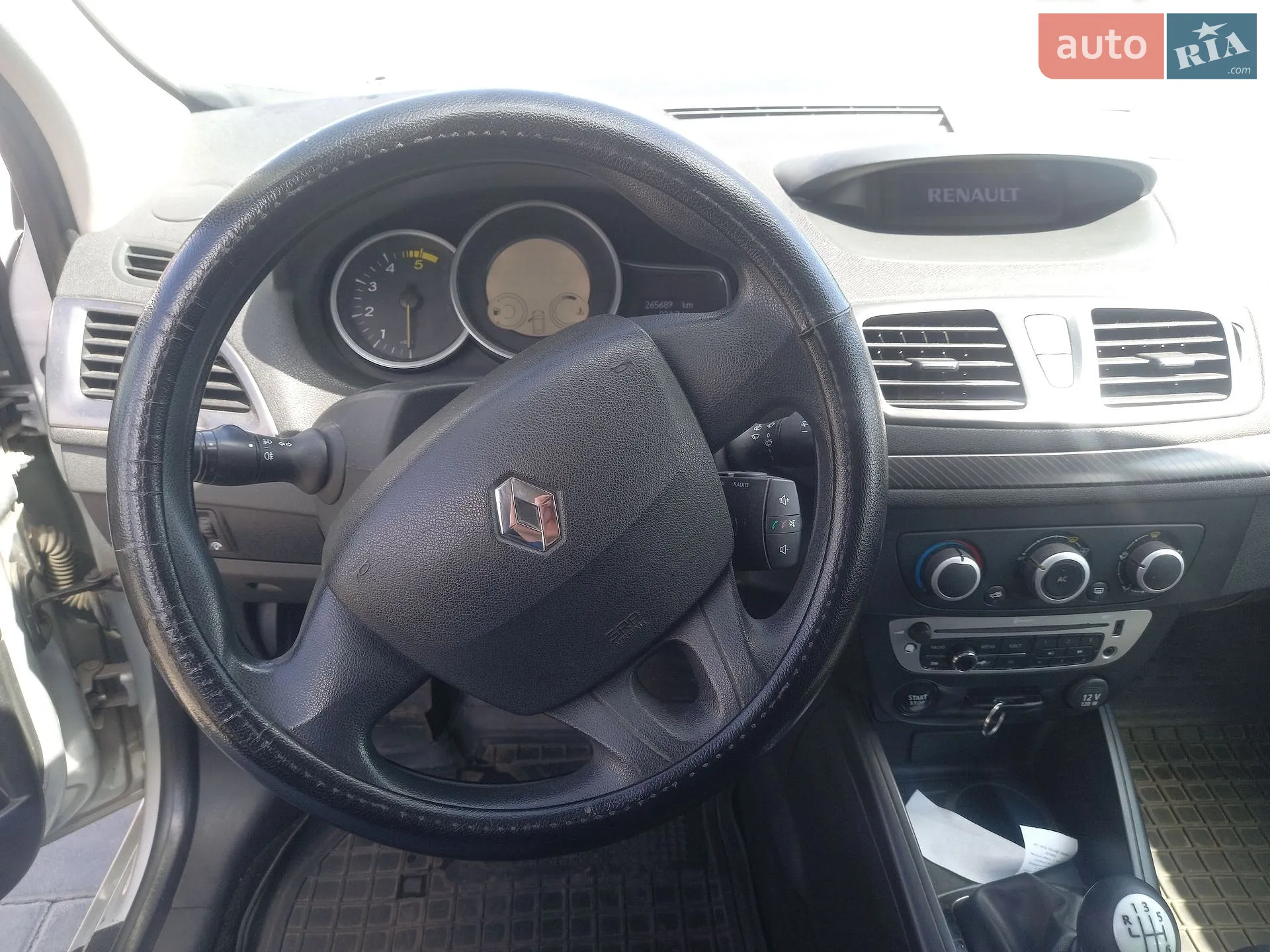2012 Renault Megane - мініатюра 20