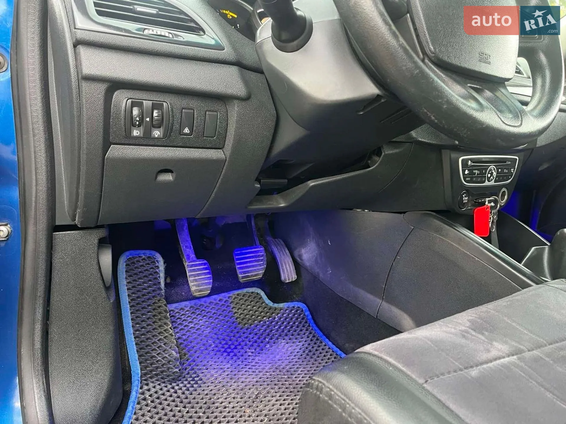 2010 Renault Megane - мініатюра 12