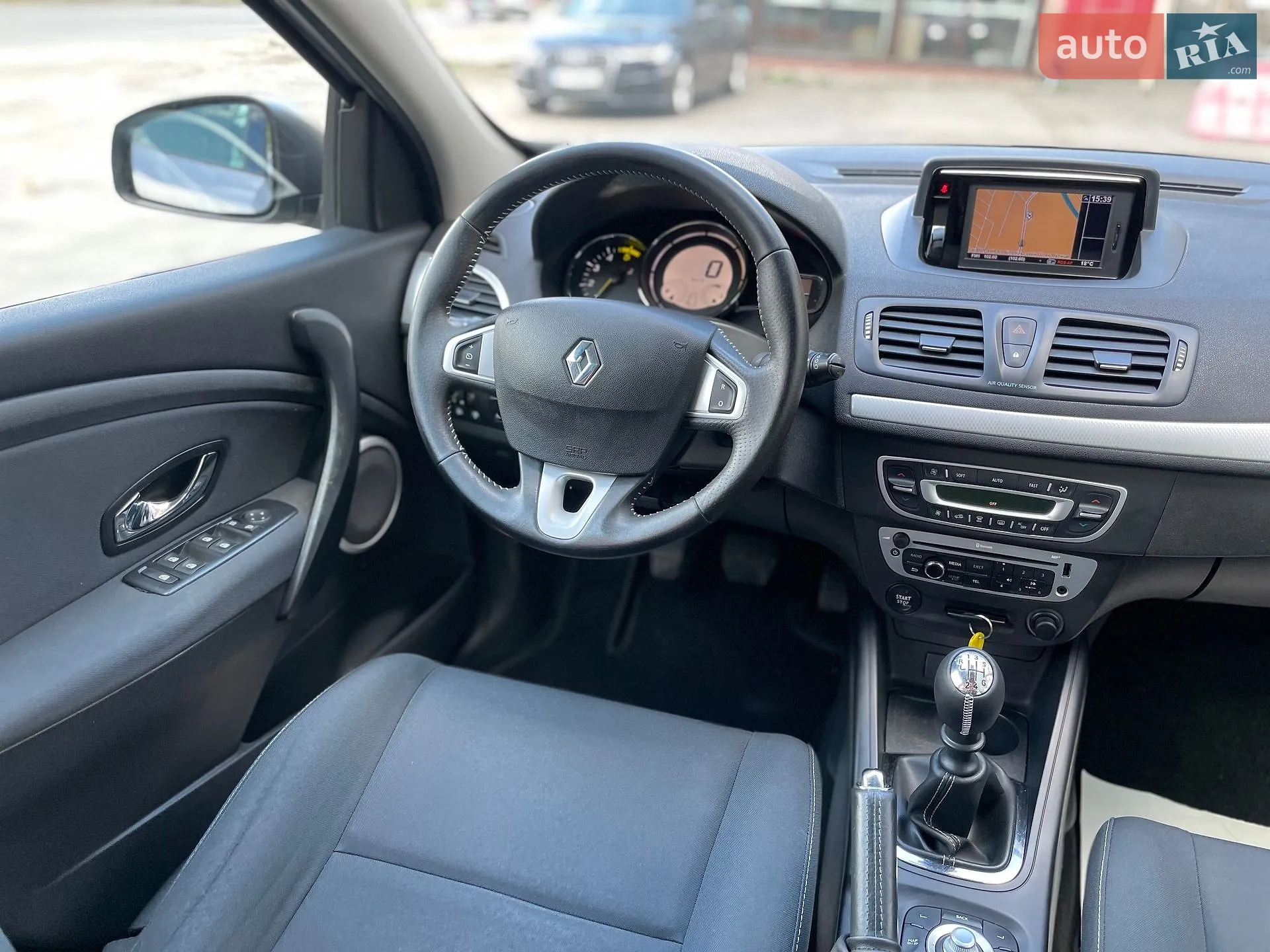 2012 Renault Megane - мініатюра 25