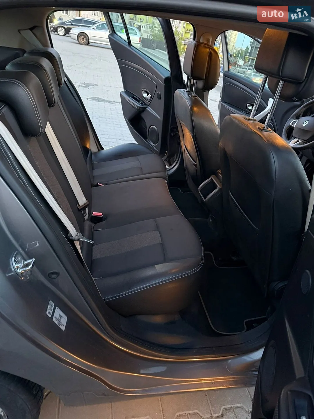 2011 Renault Megane - мініатюра 11