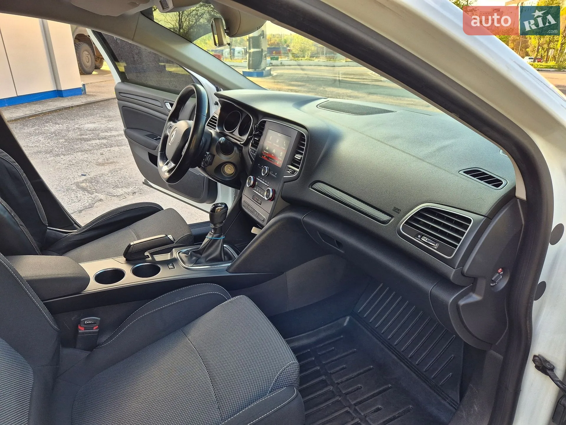 2017 Renault Megane - мініатюра 24