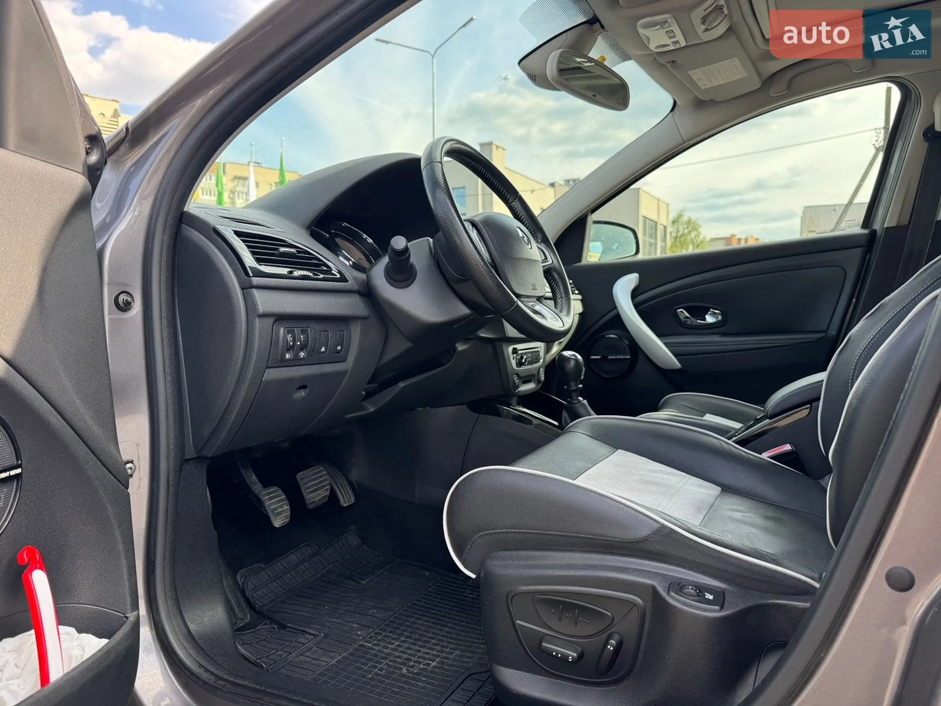 2012 Renault Megane - мініатюра 22