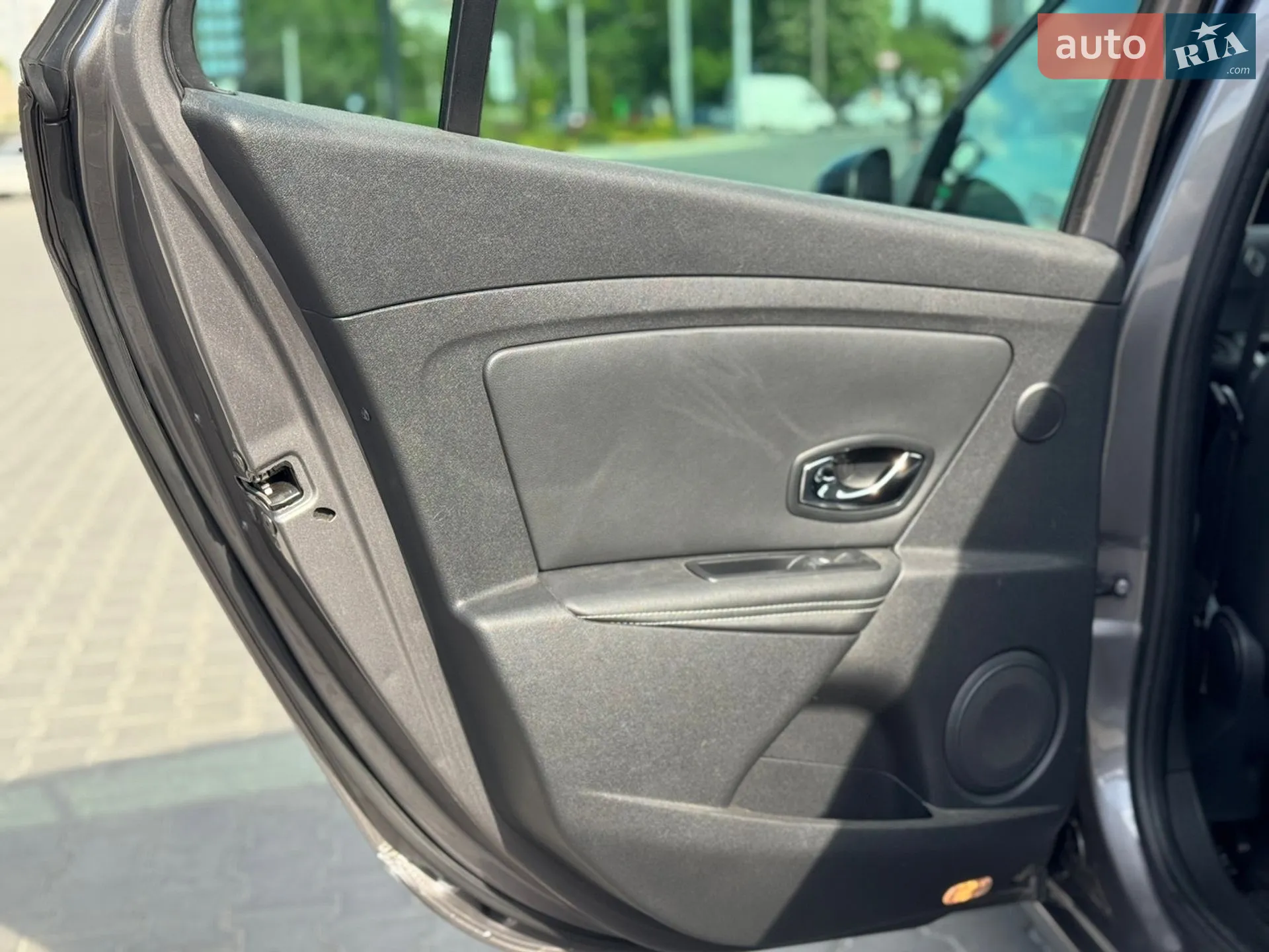 2012 Renault Megane - мініатюра 36