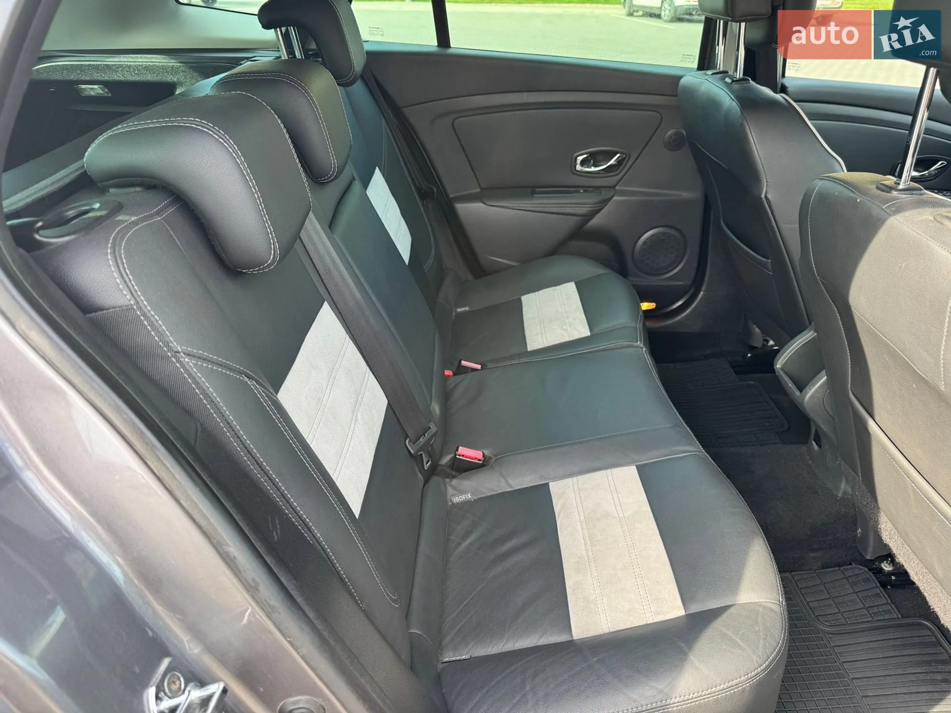 2012 Renault Megane - мініатюра 38