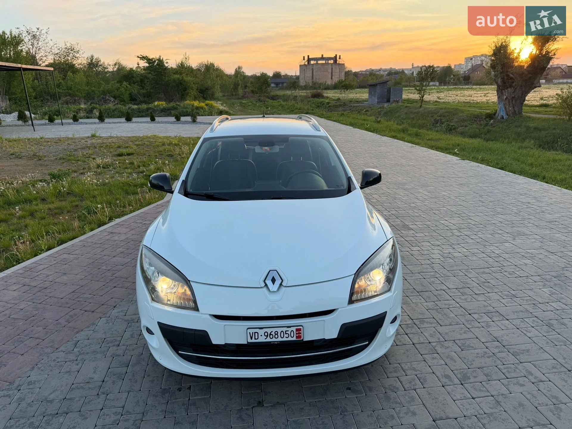 2012 Renault Megane - мініатюра 16