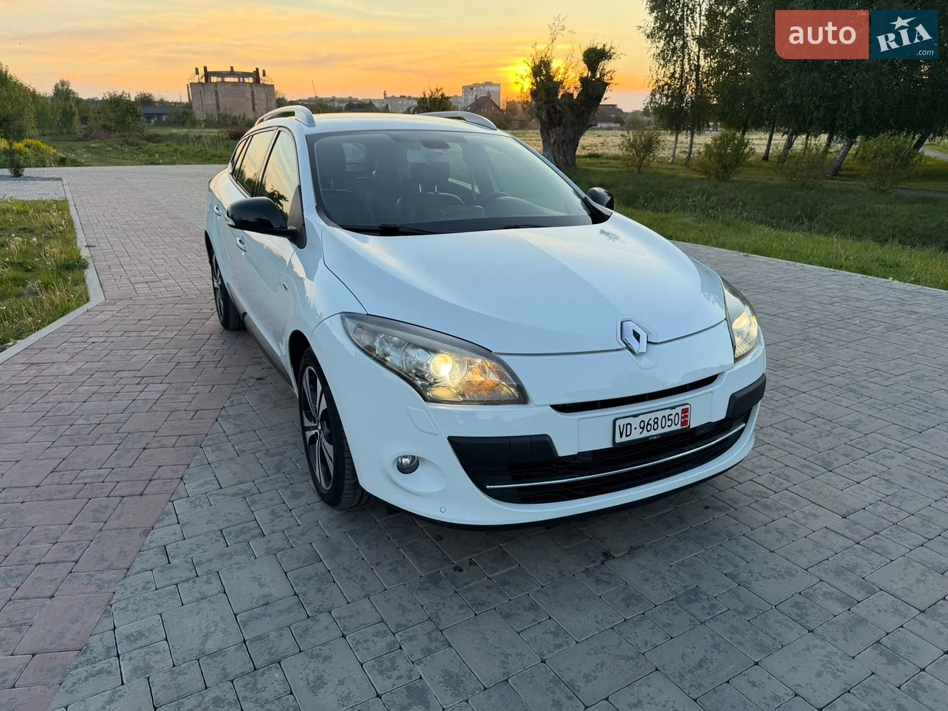 2012 Renault Megane - мініатюра 13