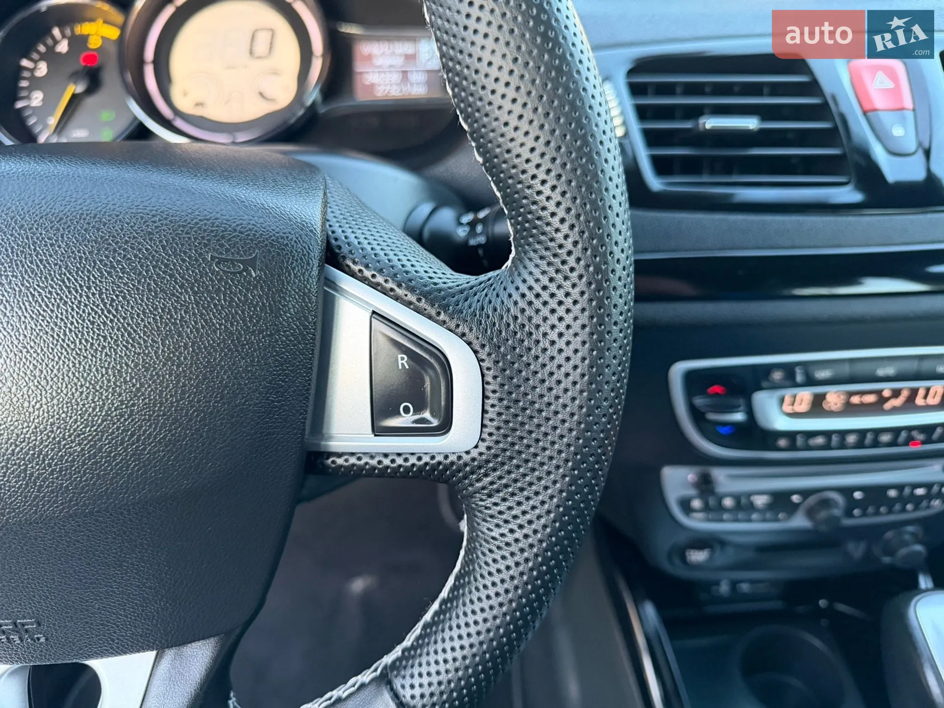 2012 Renault Megane - мініатюра 55