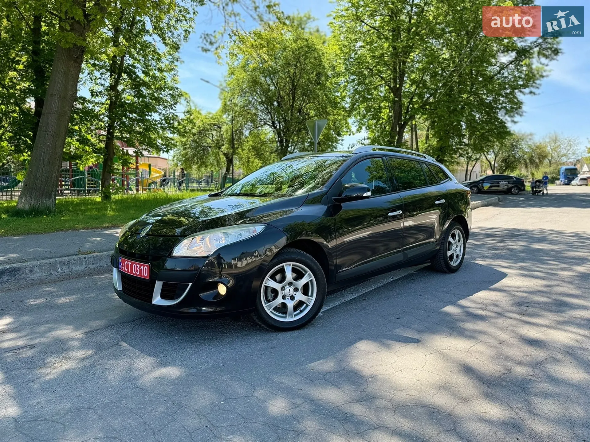 2010 Renault Megane - мініатюра 12