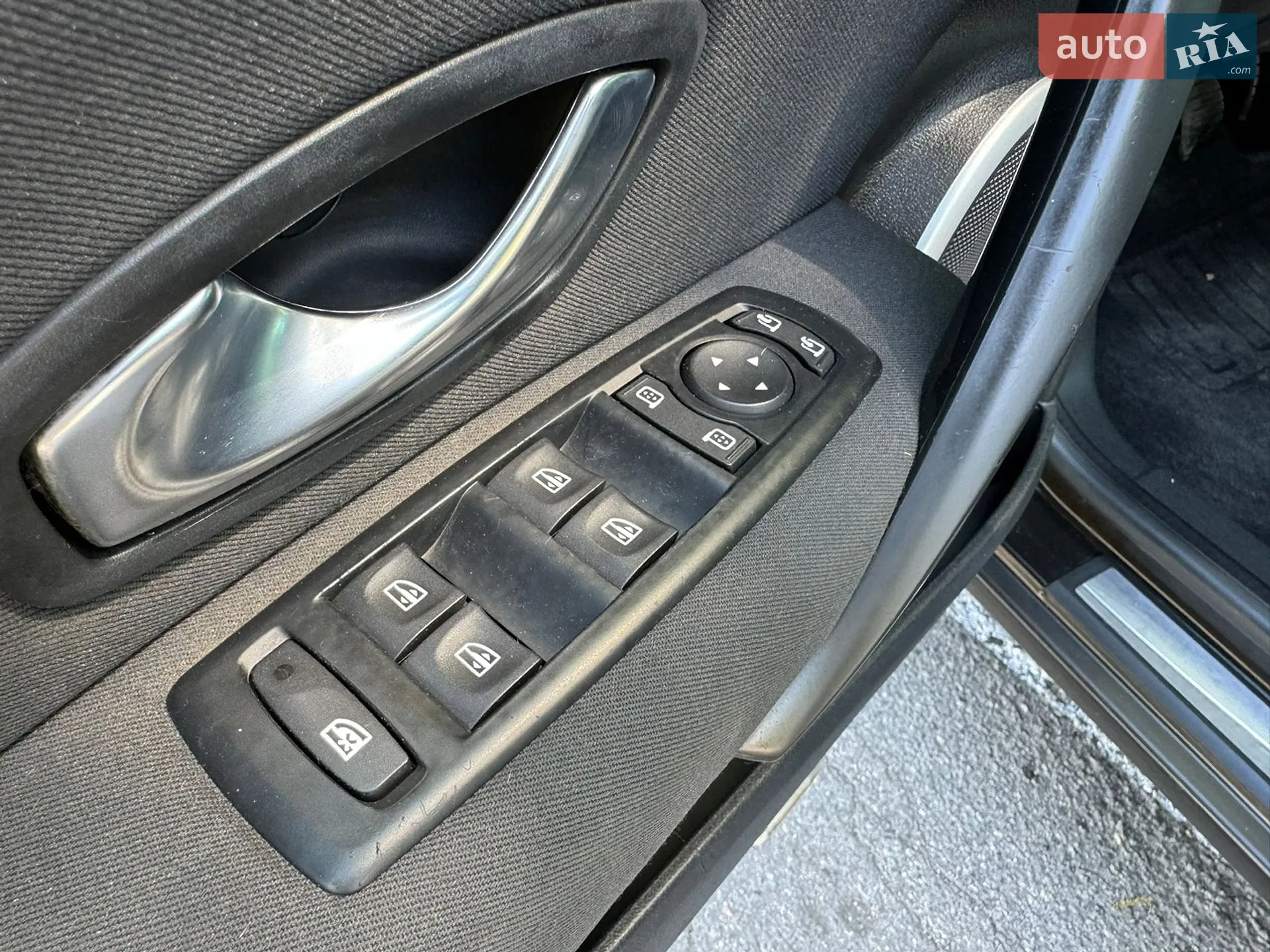 2010 Renault Megane - мініатюра 27