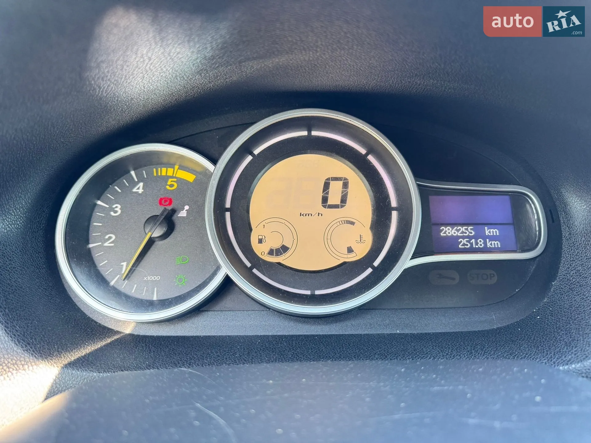 2011 Renault Megane - мініатюра 10