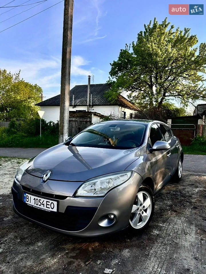 2010 Renault Megane - мініатюра 20