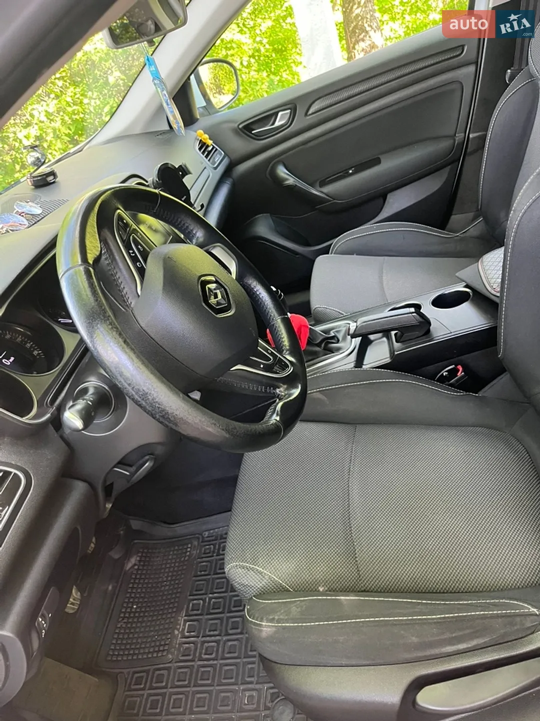 2017 Renault Megane - мініатюра 13