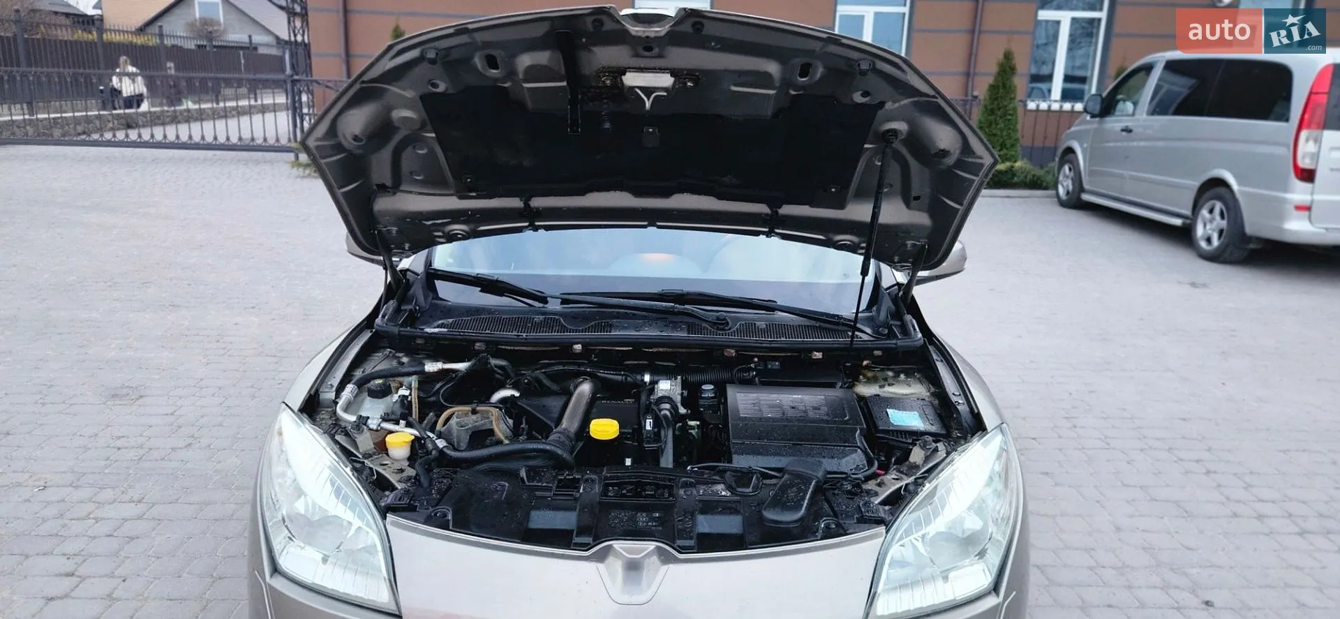 2010 Renault Megane - мініатюра 38