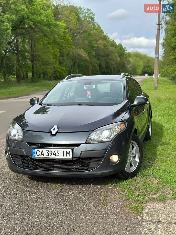 2010 Renault Megane - мініатюра 11