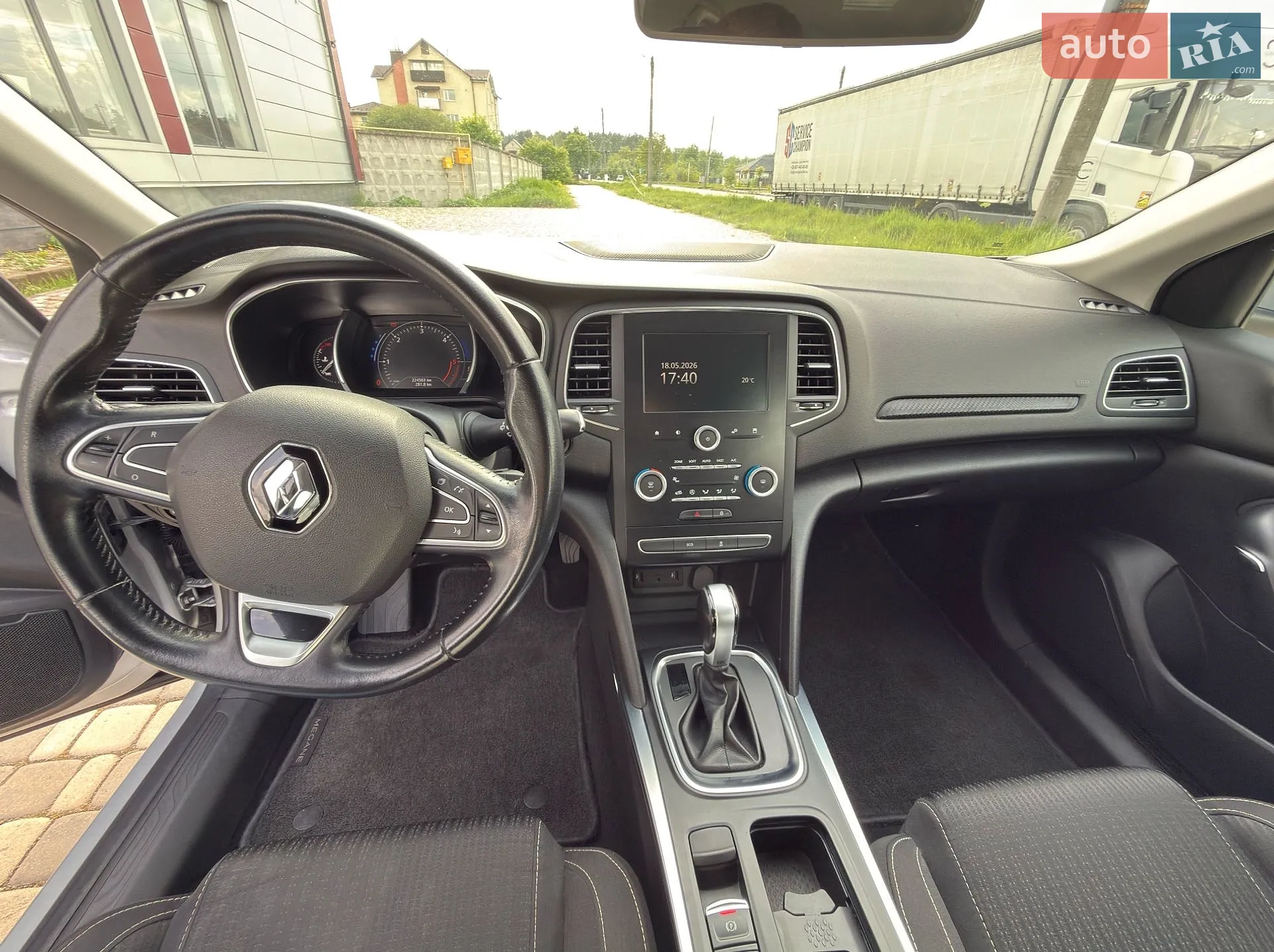 2017 Renault Megane - мініатюра 12