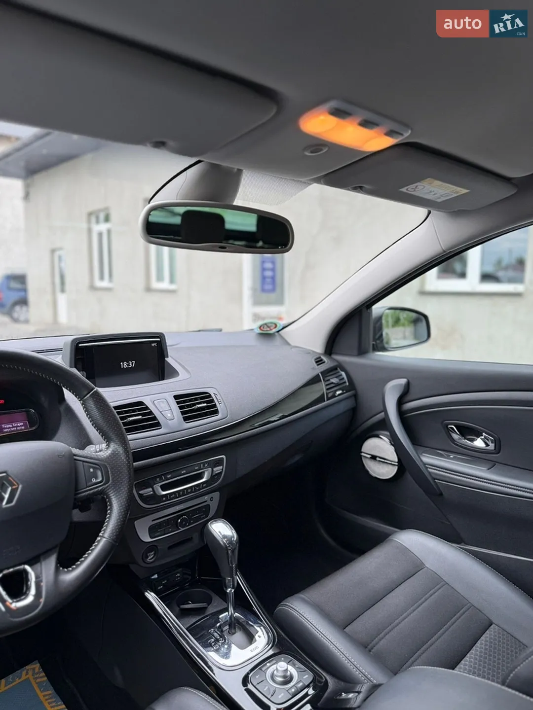 2015 Renault Megane - мініатюра 129
