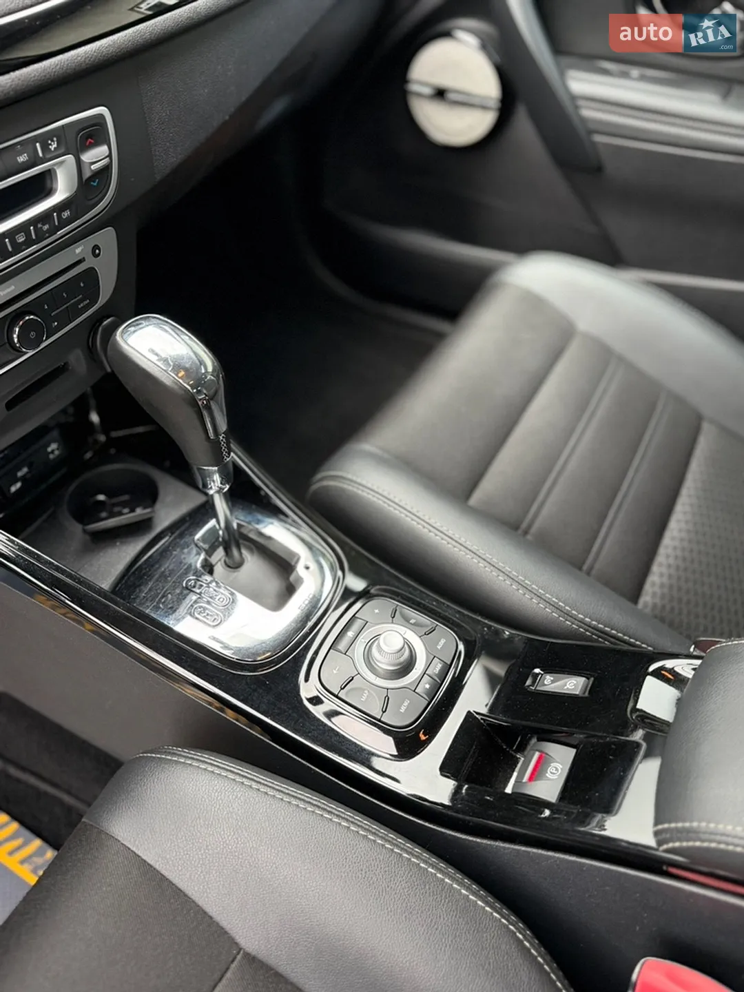 2015 Renault Megane - мініатюра 139