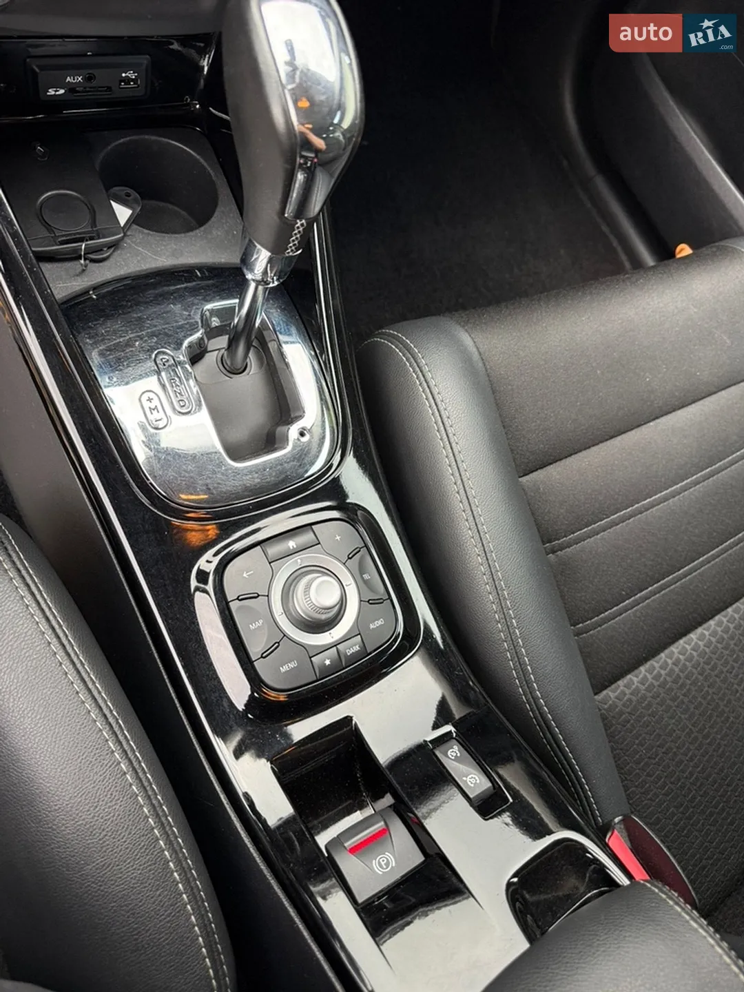 2015 Renault Megane - мініатюра 144