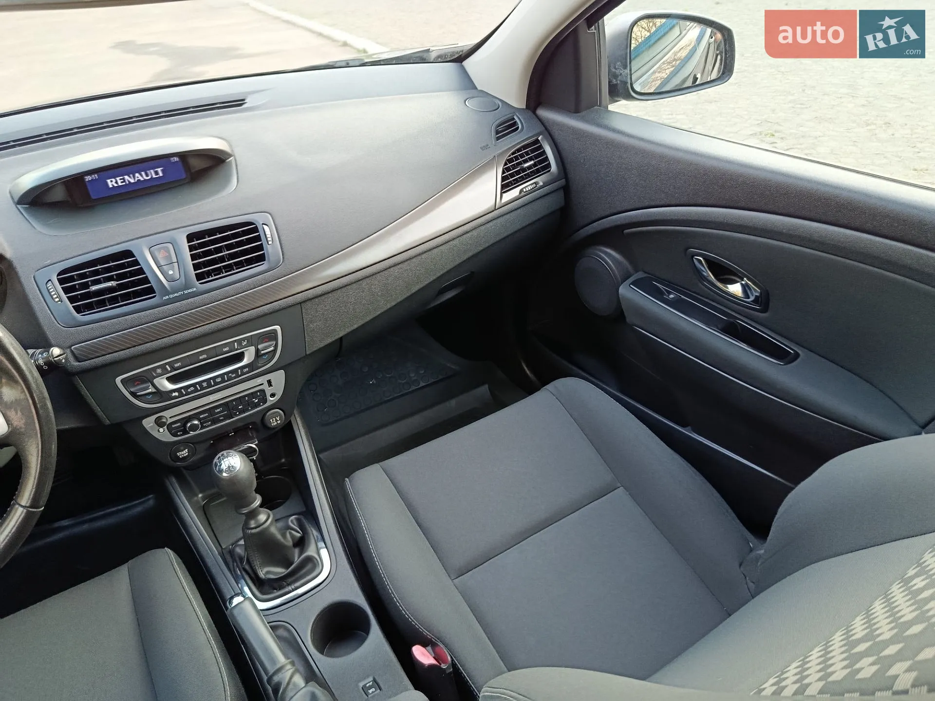 2012 Renault Megane - мініатюра 24