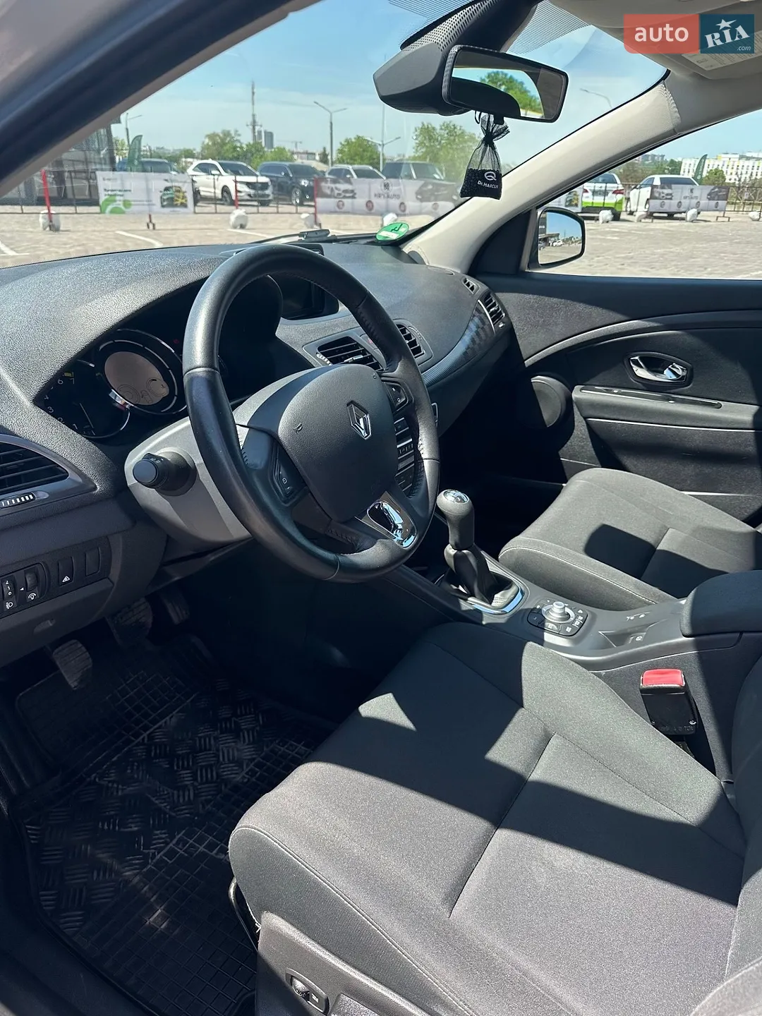 2013 Renault Megane - мініатюра 12