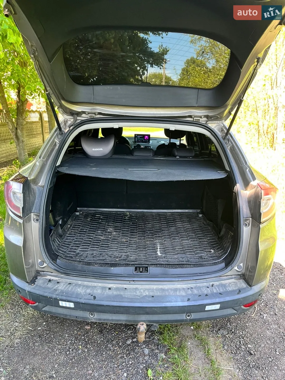 2010 Renault Megane - мініатюра 11