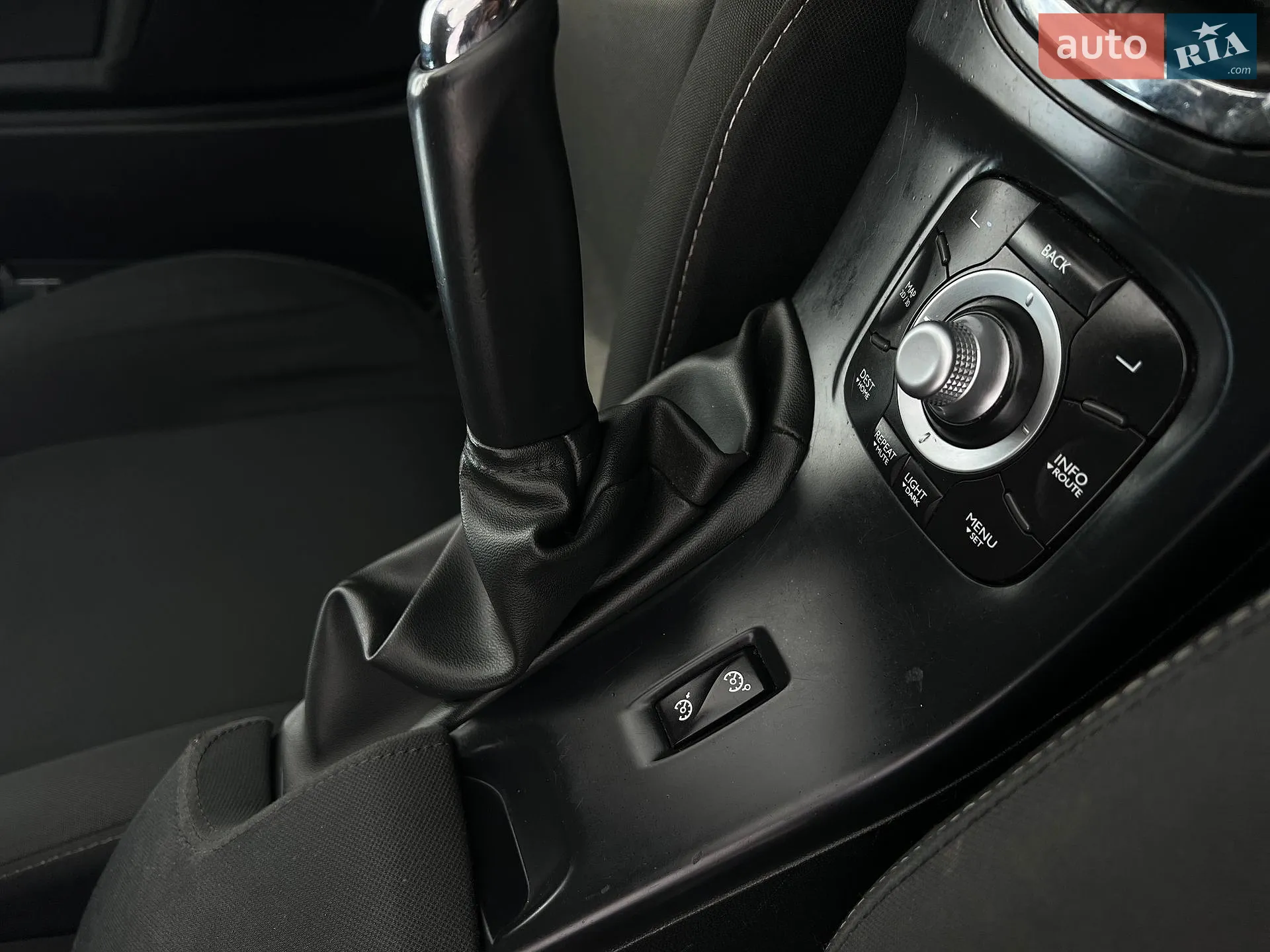 2012 Renault Megane - мініатюра 11