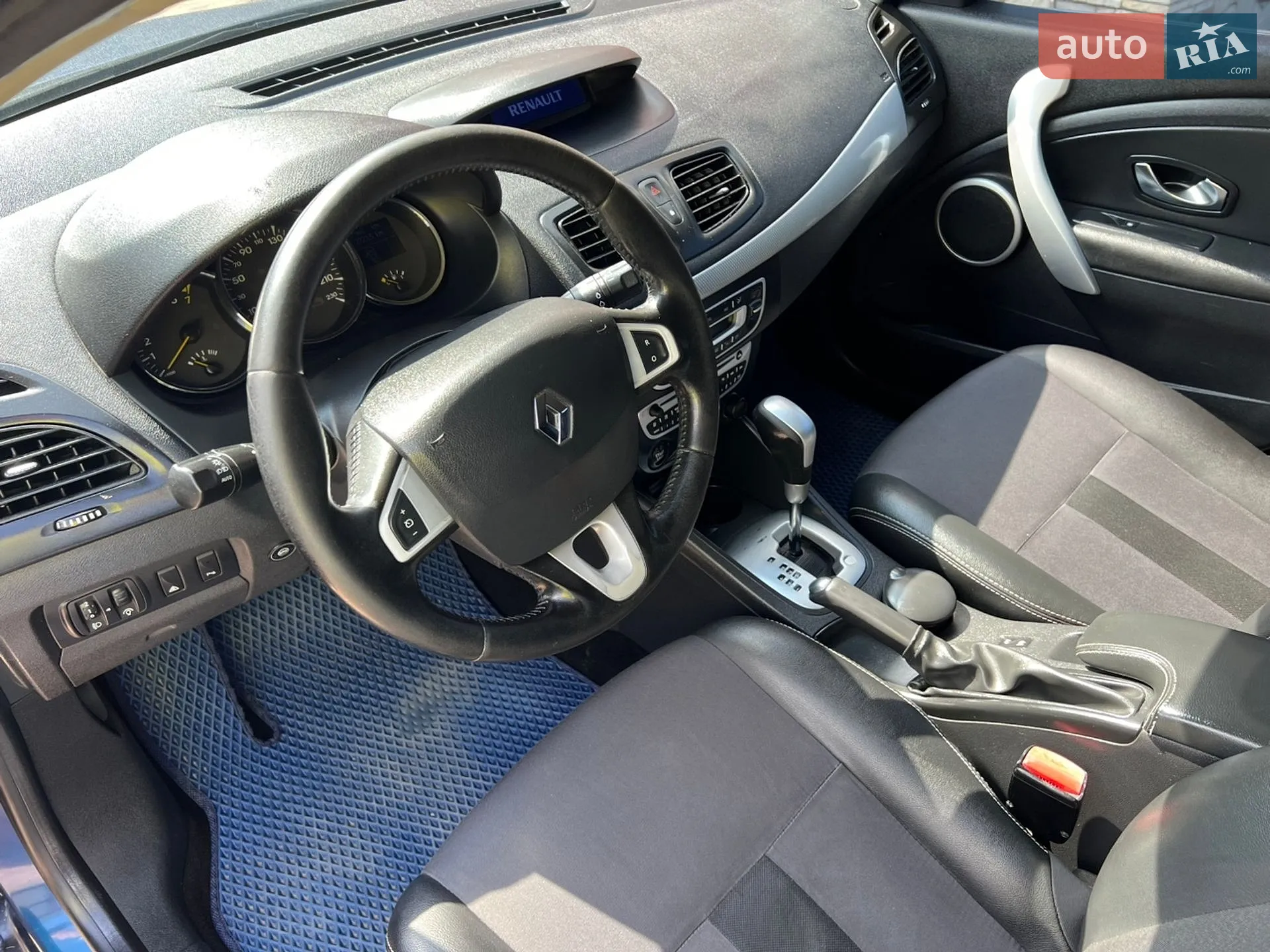 2011 Renault Megane - мініатюра 22